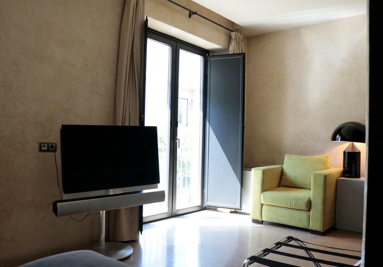 סביליה Eme Catedral Mercer Hotel מראה חיצוני תמונה A room at the hotel