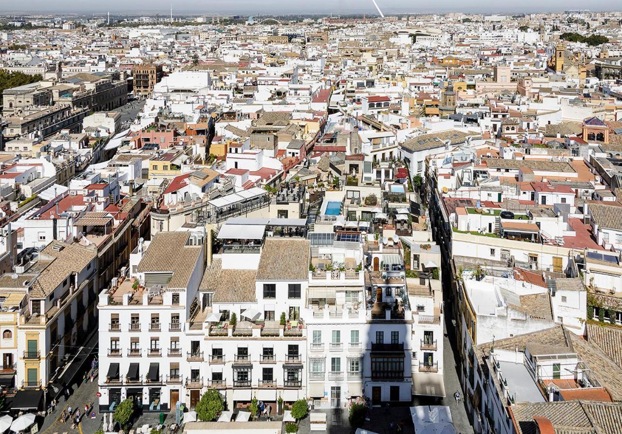 סביליה Eme Catedral Mercer Hotel מראה חיצוני תמונה View of the city from the tower of the church of San Francisco.